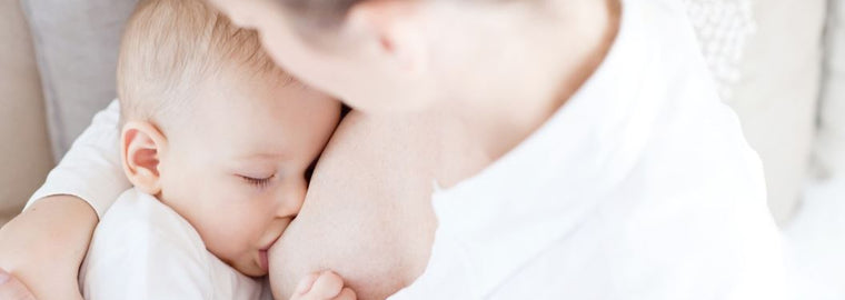 Mi bebé me muerde al dar el pecho, ¿qué hacer?
