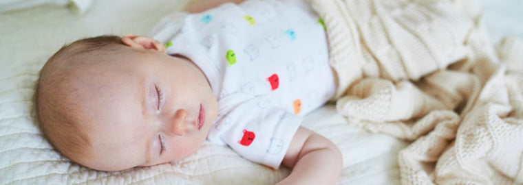 Cómo y cuánto duerme un bebé de 3 meses