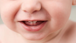 ¿Cuándo le salen los dientes a los bebés?
